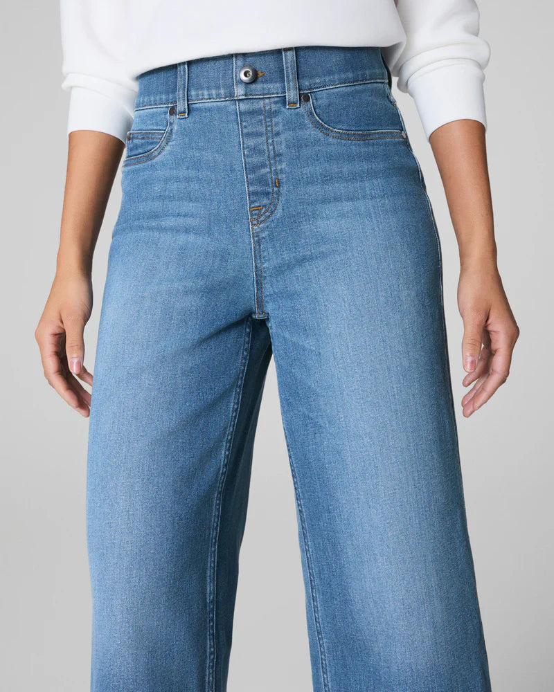 Cropped Wide Leg Jeans