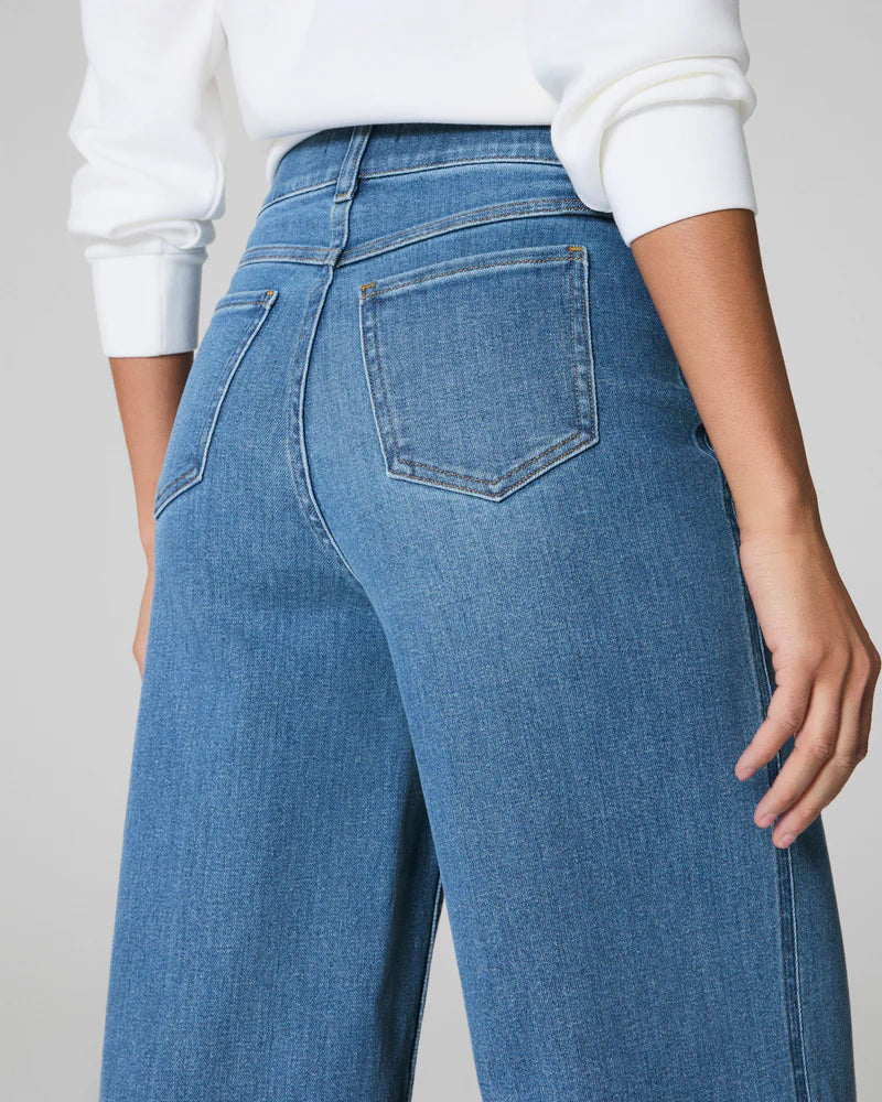 Cropped Wide Leg Jeans