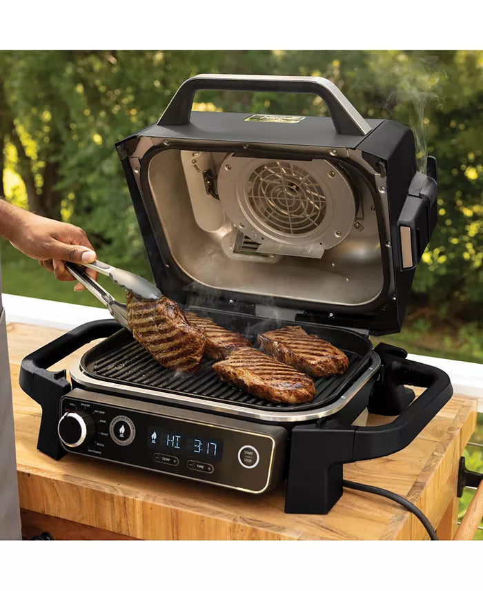 Woodfire Outdoor Grill & Smoker, 7-in-1 Master Grill, BBQ Smoker and Air Fryer with Woodfire Technology - OG701